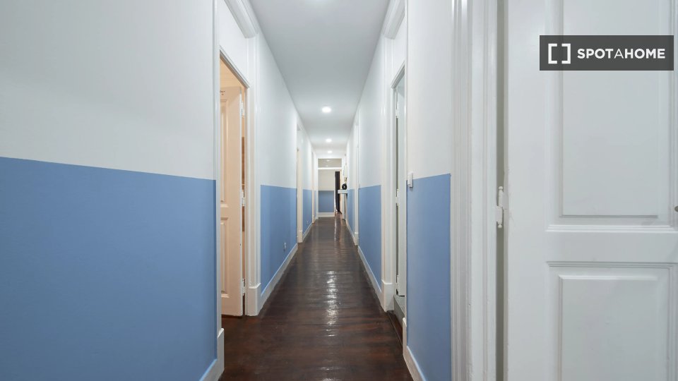 Double room Lisbon, 7 beds — photo 19