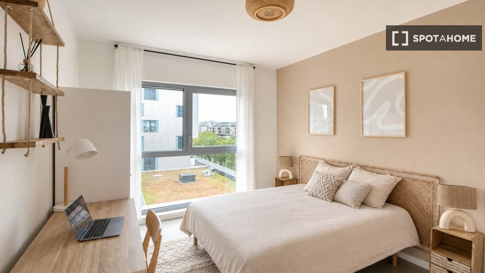 Chambre double Paris, 4 chambres — photo 30