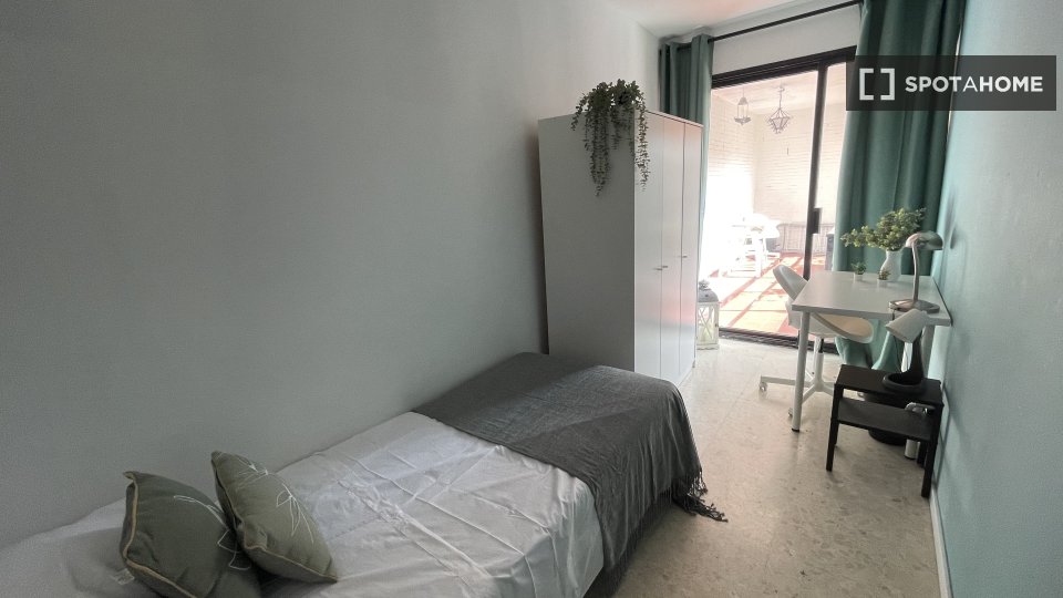 Double room Seville, 8 beds, 180m² — photo 36