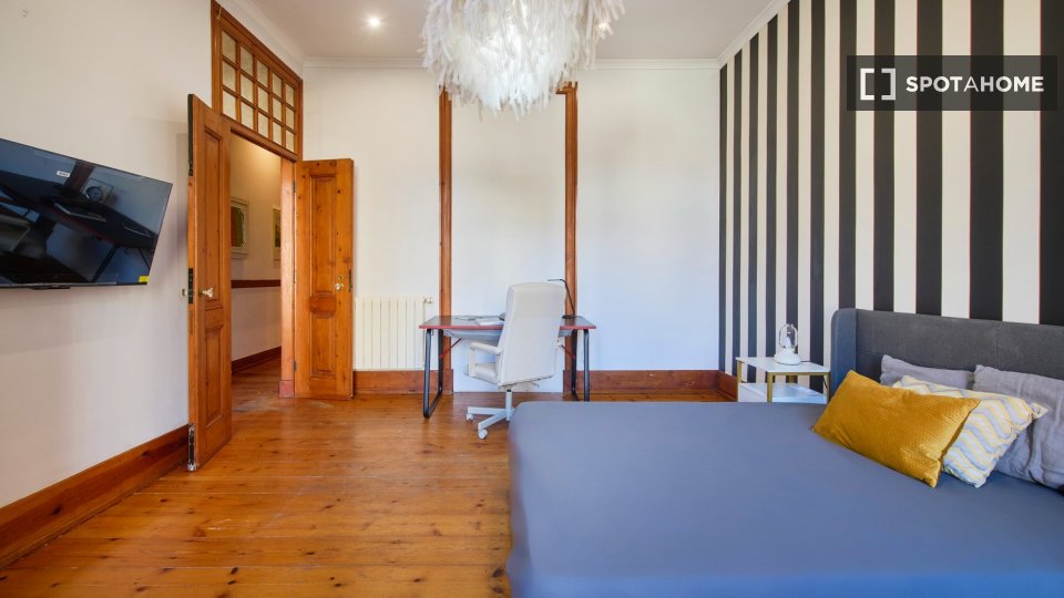 Double room Lisbon, 8 beds — photo 25