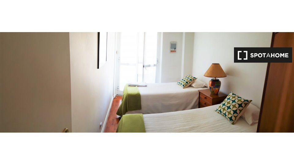 Apartment Lisbon, 2 beds — photo 16