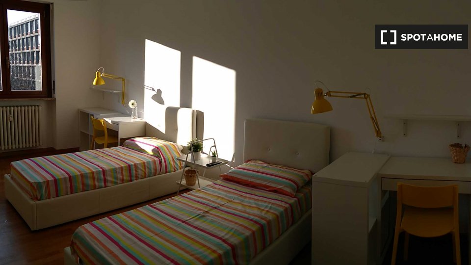 Double room Milan, 7 beds, 160m² — photo 1