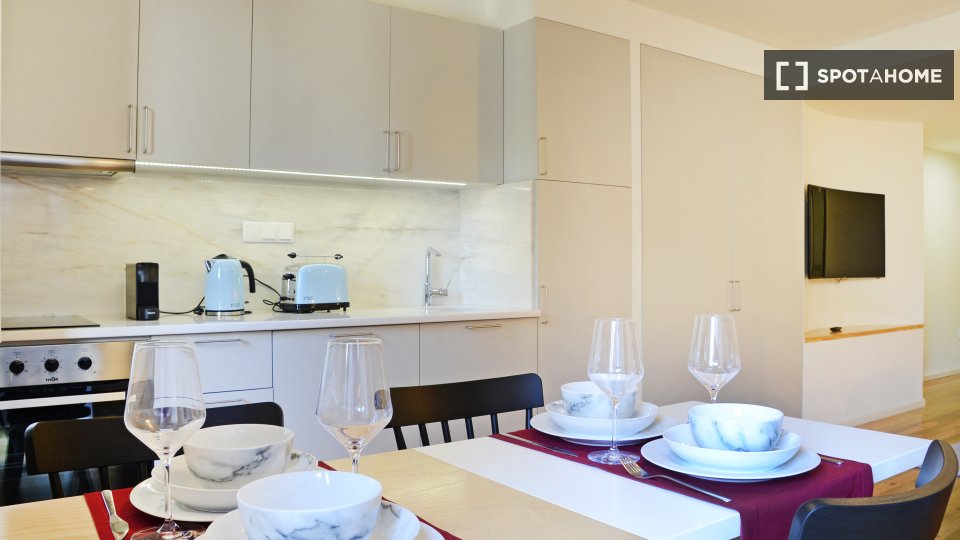 Apartment Porto, 1 bed, 110m² — photo 2