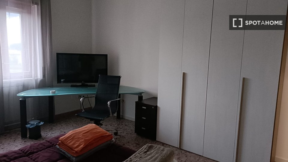 Double room Naples, 4 beds — photo 13