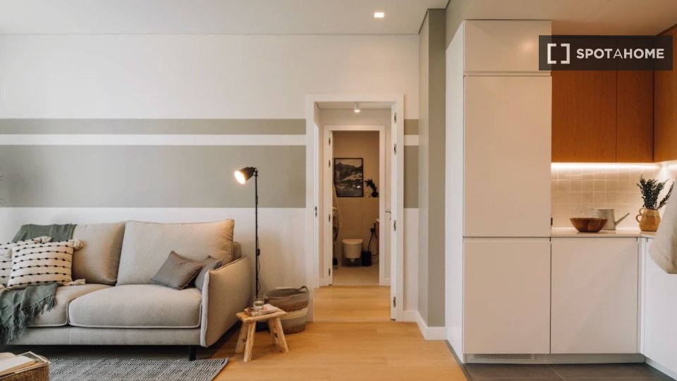 Apartment Lisbon, 2 beds — photo 4