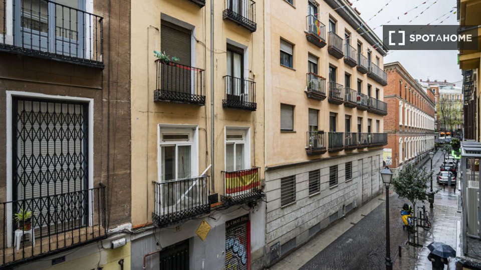 Double room Madrid, 6 beds — photo 27