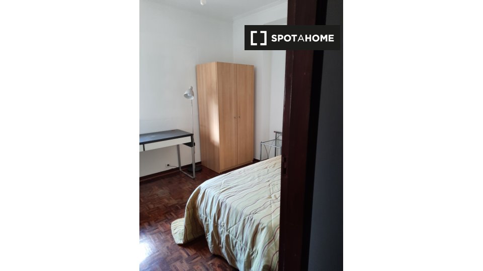 Double room Coimbra, 5 beds — photo 3