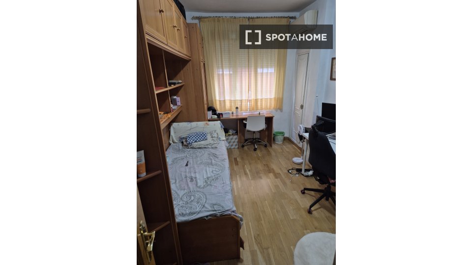 Double room Madrid, 4 beds, 120m² — photo 36