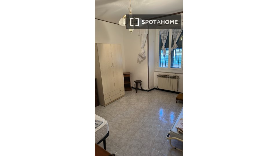 Double room Genoa, 3 beds, 67m² — photo 7