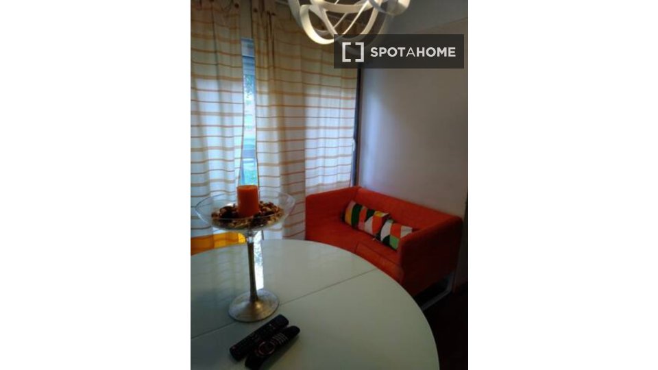 Double room Lisbon, 4 beds, 80m² — photo 8