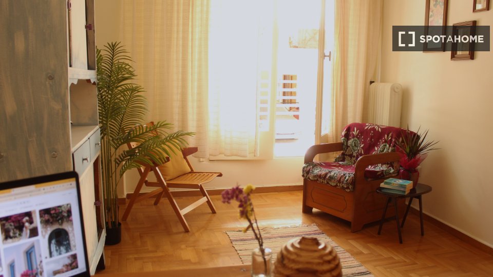 Apartment Athens, 1 bed, 64m² — photo 3