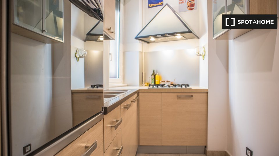 Double room Rome, 2 beds, 80m² — photo 12