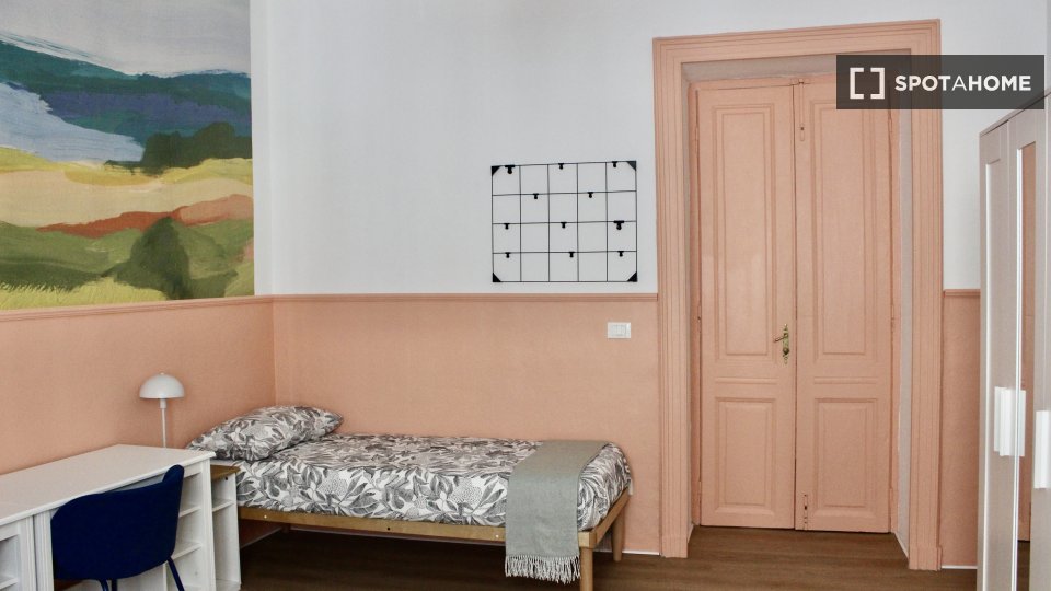 Double room Turin, 7 beds, 250m² — photo 12