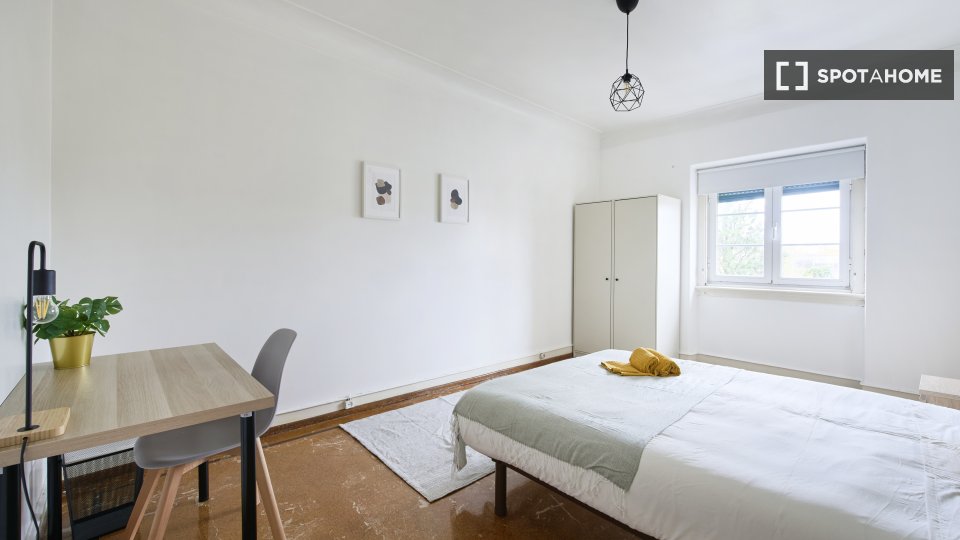 Double room Lisbon, 9 beds — photo 6