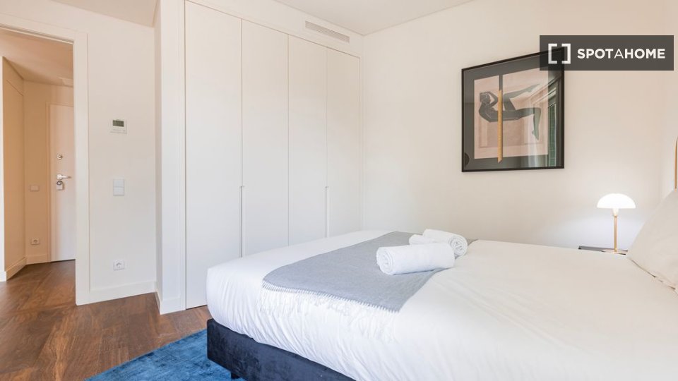 Apartment Lisbon, 1 bed — photo 15