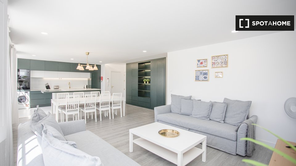 Apartment Porto, 3 beds, 150m² — photo 13