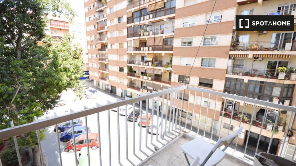 Double room Valencia, 5 beds — photo 4