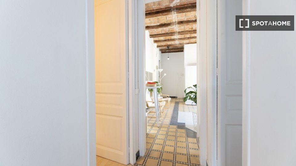 Double room Barcelona, 4 beds, 75m² — photo 4