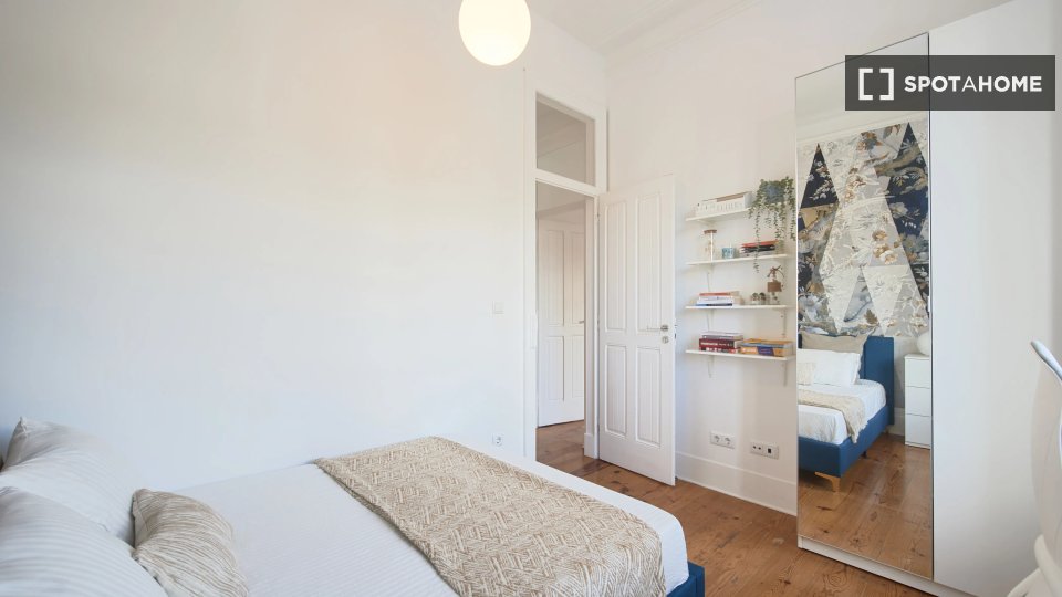Double room Lisbon, 7 beds — photo 12