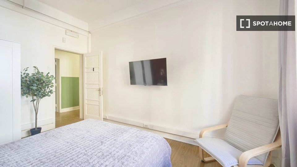 Double room Lisbon, 9 beds — photo 14