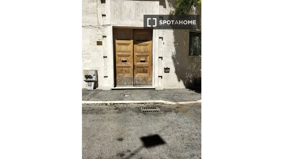 Apartment Rome, 1 bed — photo 5