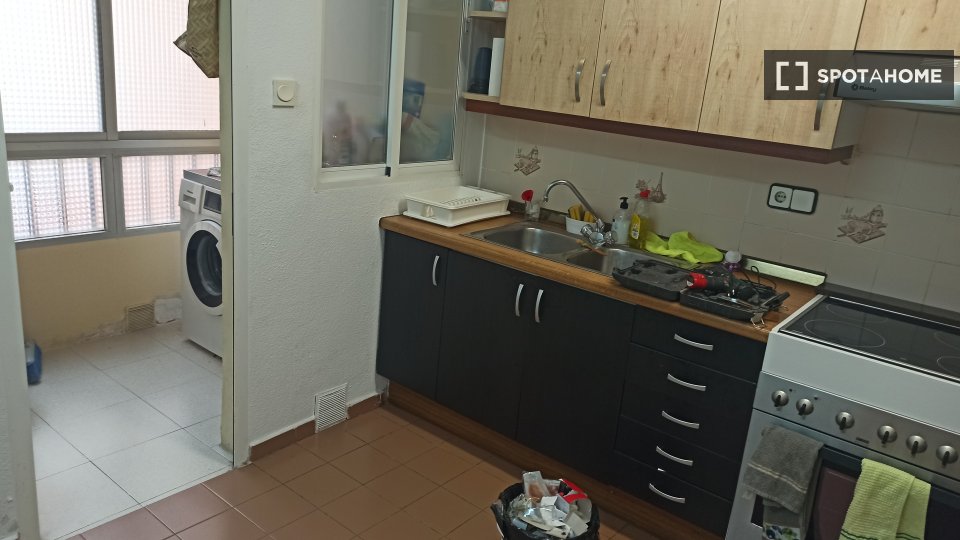 Double room Valencia, 4 beds, 90m² — photo 2