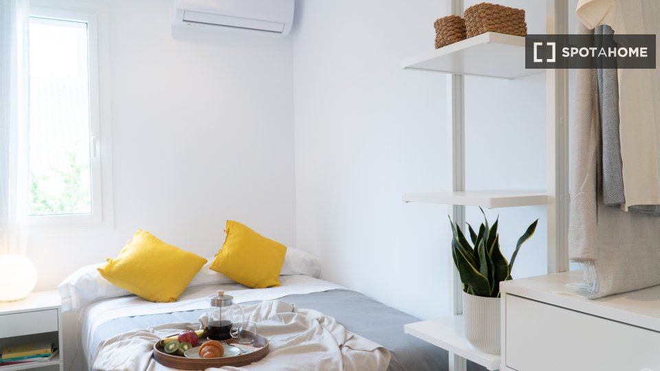 Double room Barcelona, 2 beds — photo 6