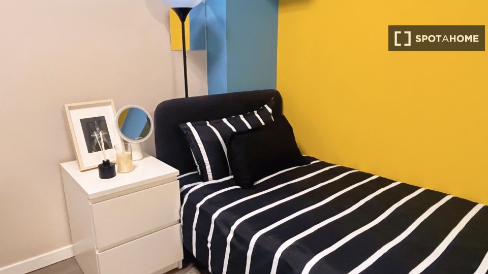 Double room Milan, 3 beds, 59m² — photo 73