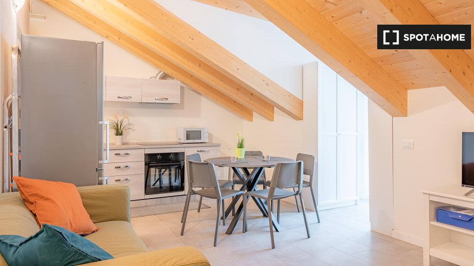 Double room Milan, 5 beds, 70m² — photo 6