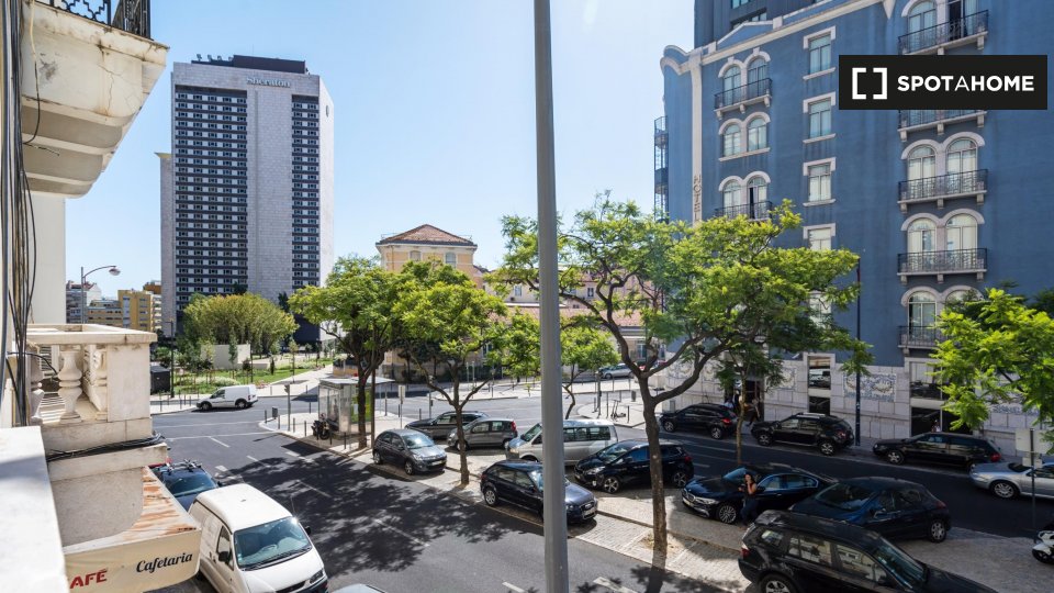 Double room Lisbon, 7 beds, 210m² — photo 12
