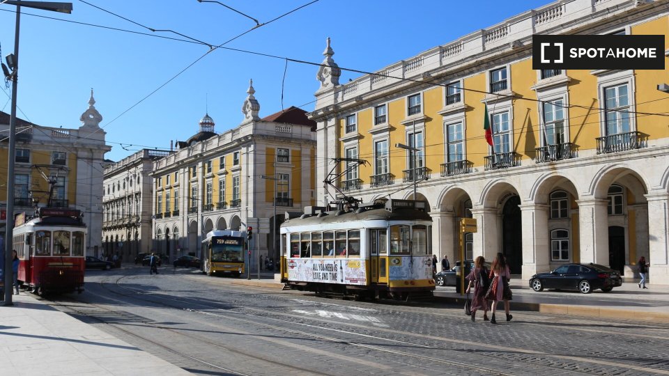 Apartment Lisbon, 1 bed — photo 10