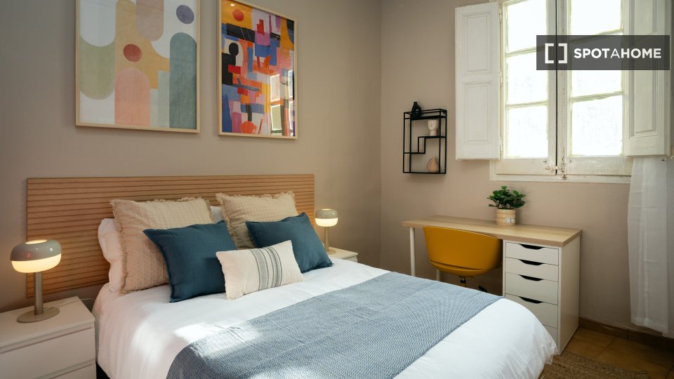 Double room Barcelona, 5 beds, 160m² — photo 10