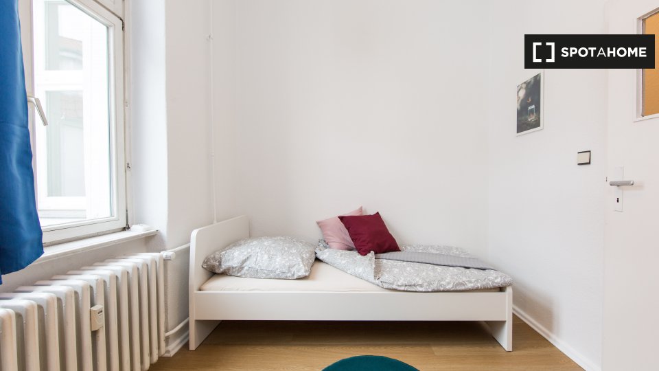 Double room Berlin, 4 beds, 94m² — photo 12