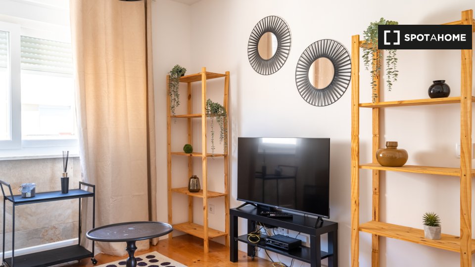 Apartment Lisbon, 2 beds — photo 11