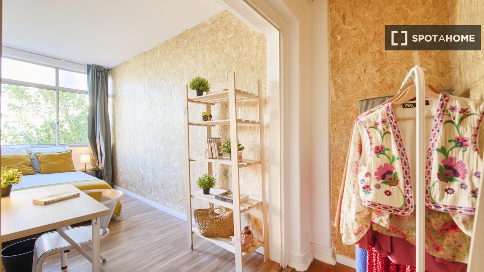 Double room Lisbon, 8 beds — photo 5