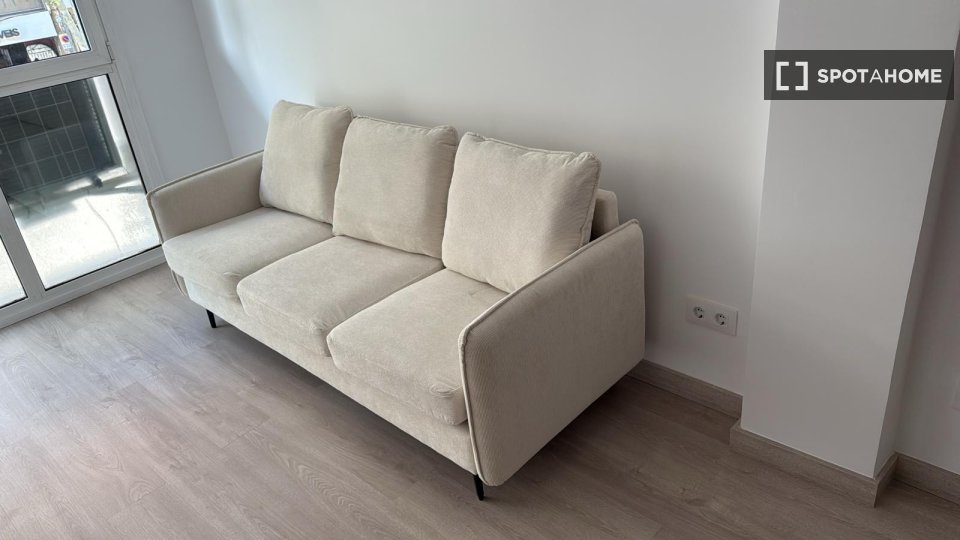Apartment Barcelona, 2 beds, 60m² — photo 20