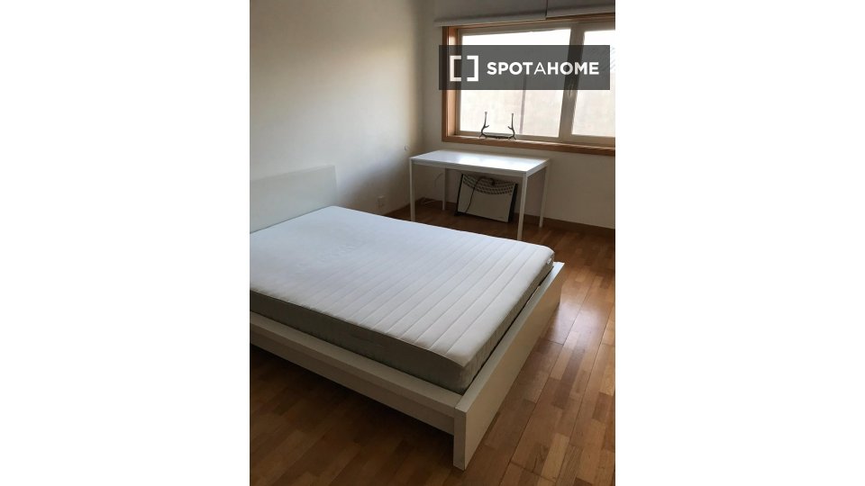 Double room Porto, 3 beds, 70m² — photo 18