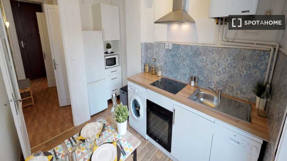 Double room Lyon, 4 beds, 80m² — photo 8