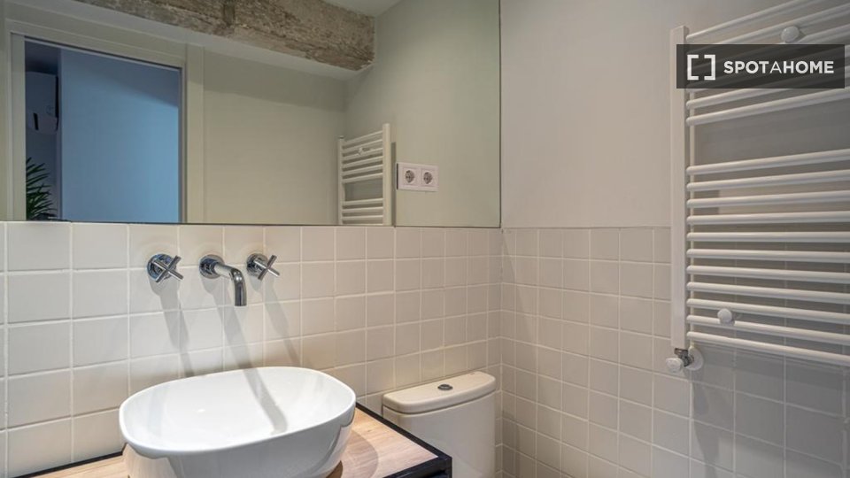 Double room Madrid, 4 beds — photo 1