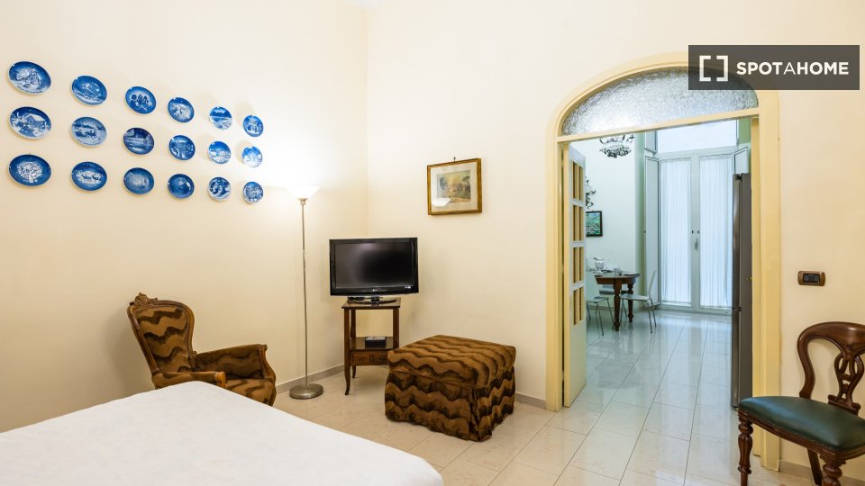 Apartment Naples, 1 bed — photo 16