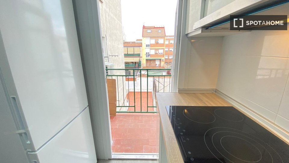 Double room Madrid, 4 beds — photo 2