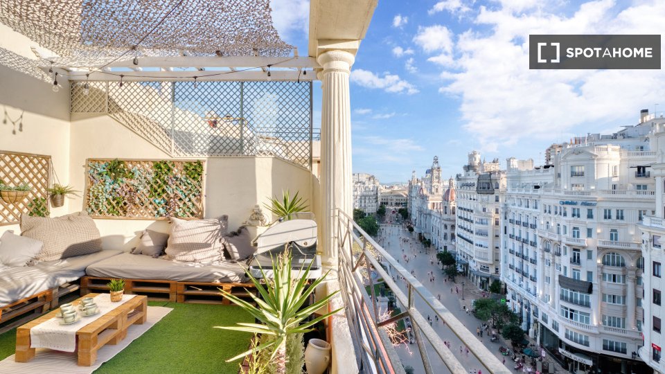Apartment Valencia, 2 beds, 90m² — photo 17