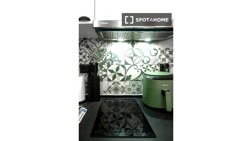 Apartment Lisbon, 1 bed — photo 13