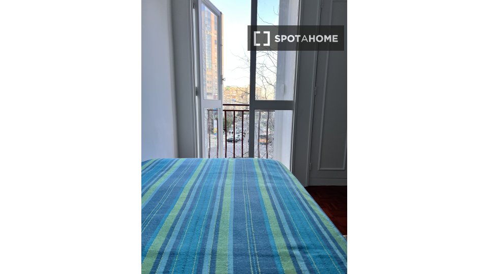 Double room Lisbon, 6 beds — photo 5
