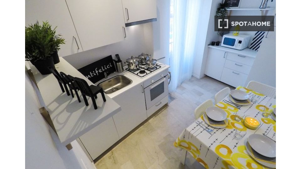Double room Brescia, 5 beds — photo 15
