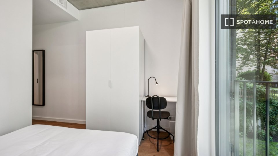 Double room Berlin, 3 beds, 60m² — photo 14