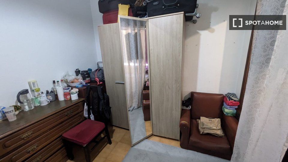 Double room Lisbon, 2 beds — photo 4