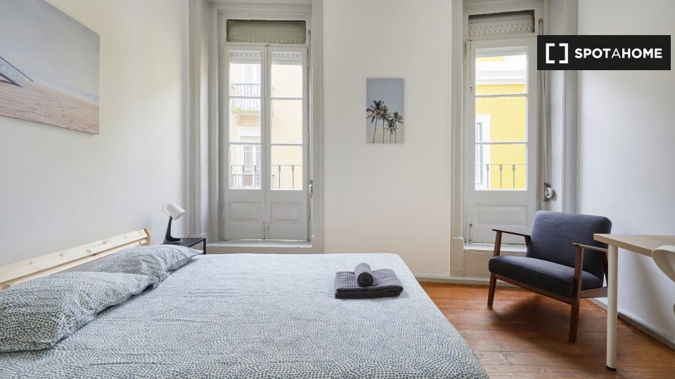 Double room Lisbon, 4 beds — photo 7