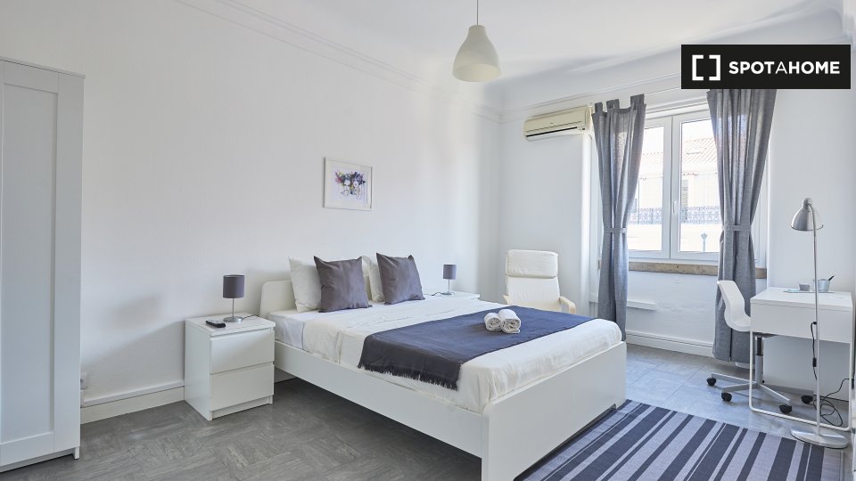 Apartment Lisbon, 7 beds — photo 1