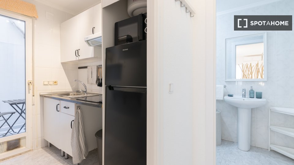 Estudio en alquiler en Torrevieja, Alicante